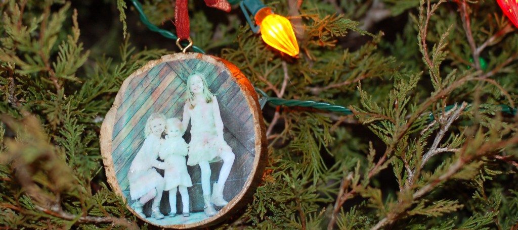 Simple photo ornament made from tree trunk wood