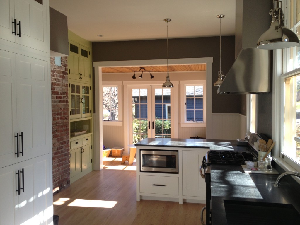 Finally, photos of our finished kitchen – Ta Da!
